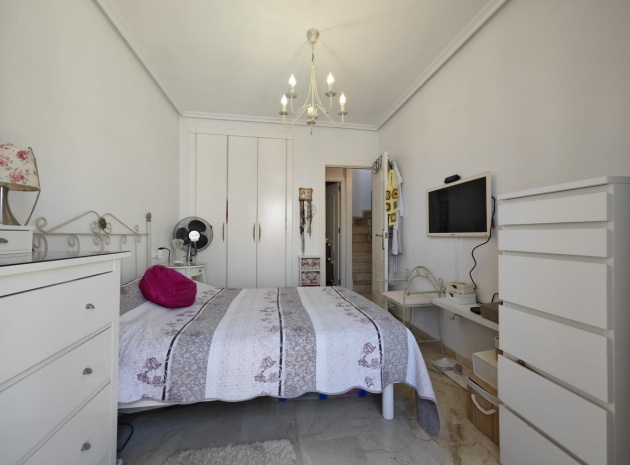 Återförsäljning - Lägenhet - Orihuela - Orihuela Costa