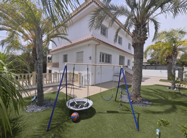 Wiederverkauf - Villa - Orihuela - Campoamor