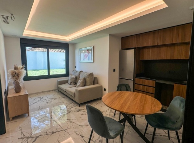 Återförsäljning - Villa - Orihuela - Orihuela Costa