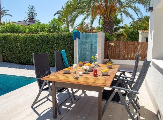 Återförsäljning - Villa - Orihuela - Playa Flamenca