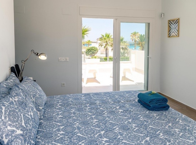 Återförsäljning - Villa - Orihuela - Playa Flamenca