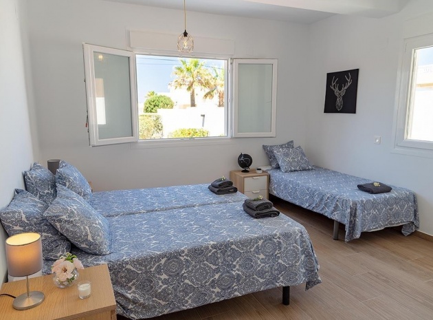 Återförsäljning - Villa - Orihuela - Playa Flamenca