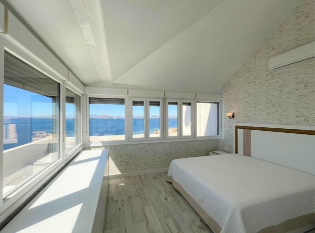 Återförsäljning - Lägenhet - San Javier - La Manga Del Mar Menor
