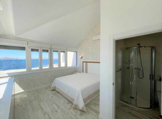 Återförsäljning - Lägenhet - San Javier - La Manga Del Mar Menor