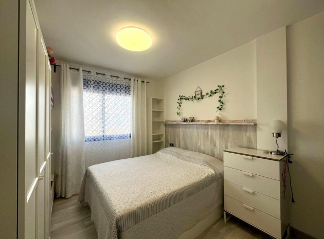 Wiederverkauf - Villa - Orihuela - La Zenia