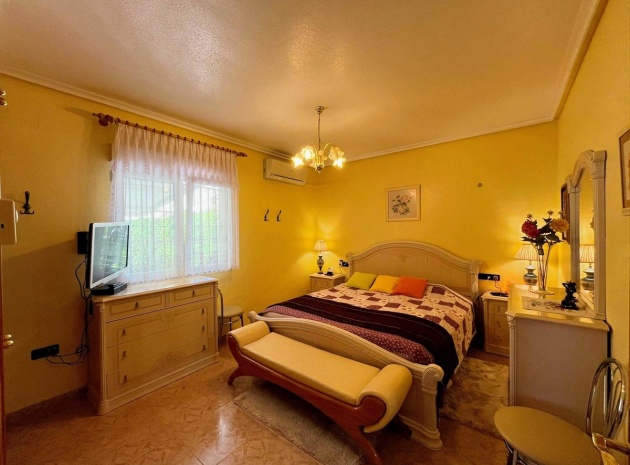 Wiederverkauf - Villa - Orihuela - Playa Flamenca