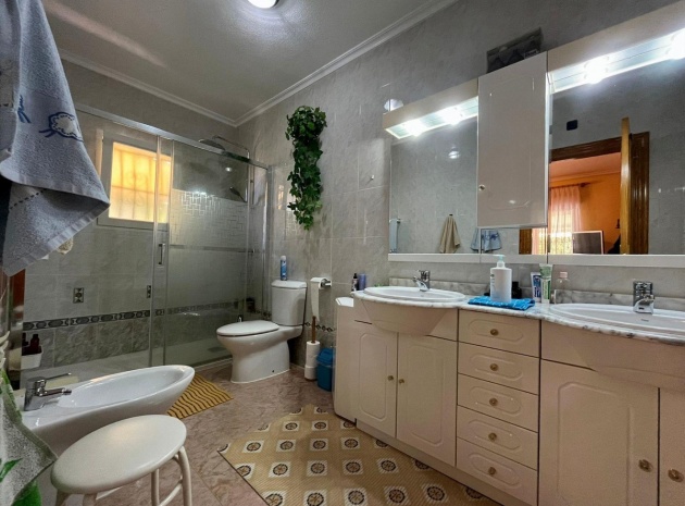 Wiederverkauf - Villa - Orihuela - Playa Flamenca