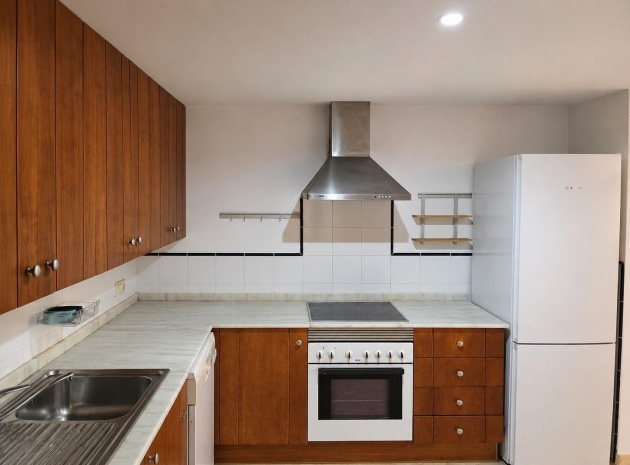 Resale - Apartment - Punta Prima - la entrada