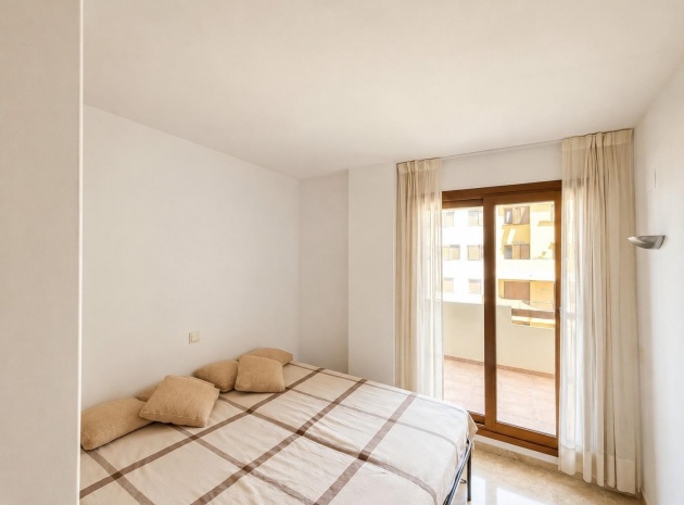 Resale - Apartment - Punta Prima - la entrada