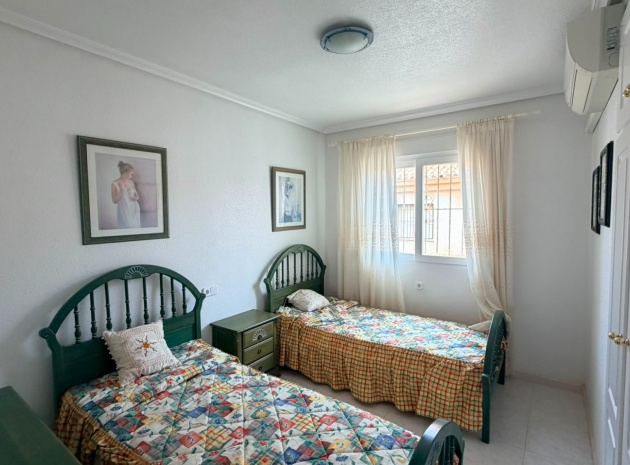 Återförsäljning - Villa - Playa Flamenca - El Cid