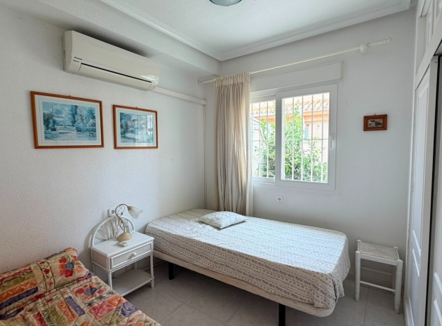 Återförsäljning - Villa - Playa Flamenca - El Cid