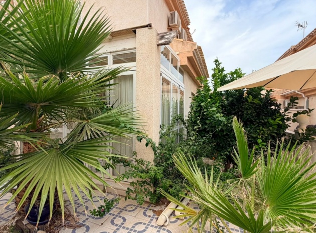 Återförsäljning - Villa - Playa Flamenca - El Cid