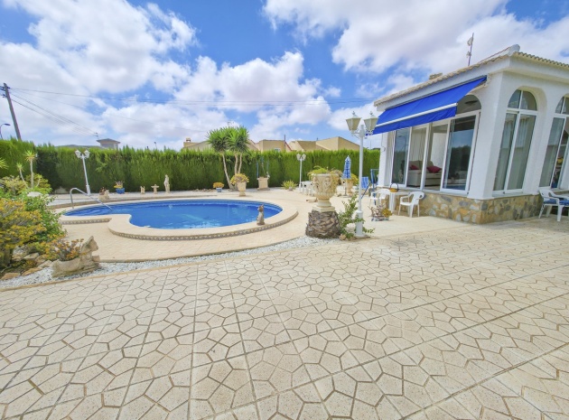 Wiederverkauf - Villa - Torrevieja - san luis