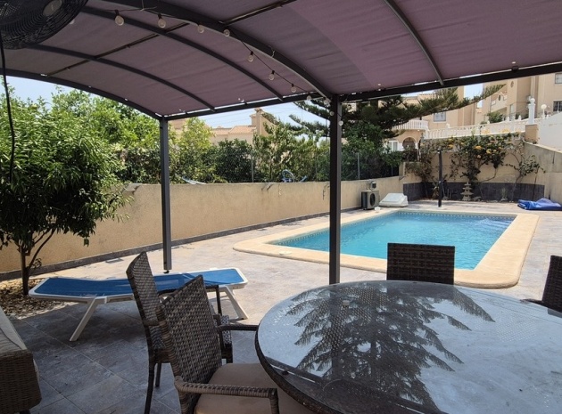 Återförsäljning - Villa - Villamartin - El Galan