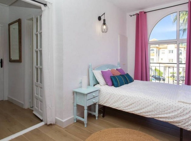 Återförsäljning - Lägenhet - Orihuela - Playa Flamenca