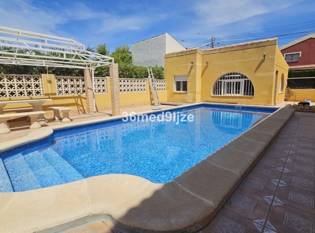 Återförsäljning - Villa - Los Alcazares - Los Alcazares Centro