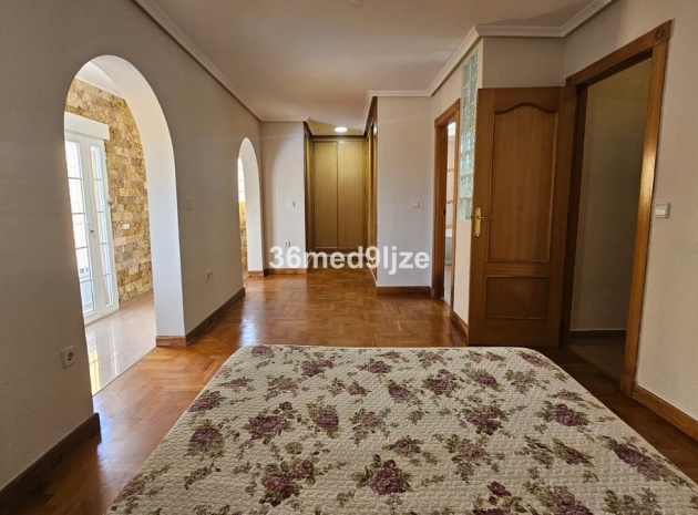 Återförsäljning - Villa - Los Alcazares - Los Alcazares Centro