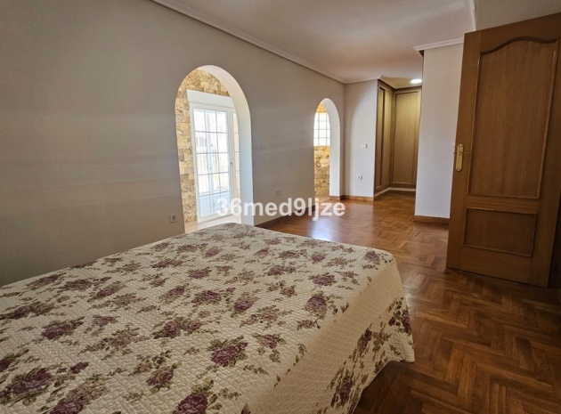 Återförsäljning - Villa - Los Alcazares - Los Alcazares Centro