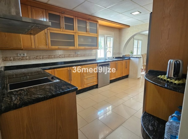 Återförsäljning - Villa - Los Alcazares - Los Alcazares Centro