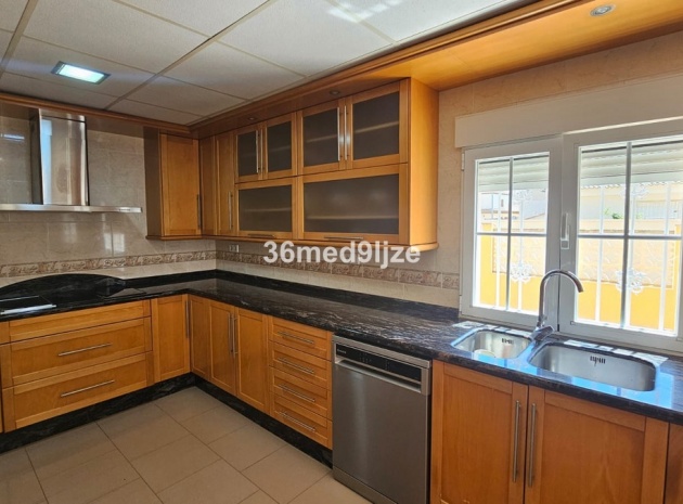 Återförsäljning - Villa - Los Alcazares - Los Alcazares Centro
