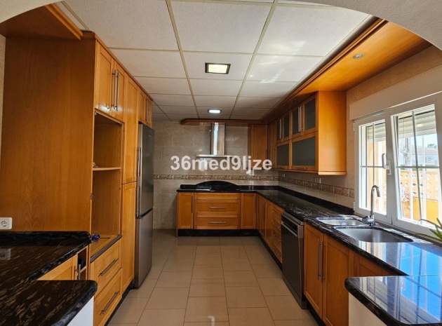 Återförsäljning - Villa - Los Alcazares - Los Alcazares Centro