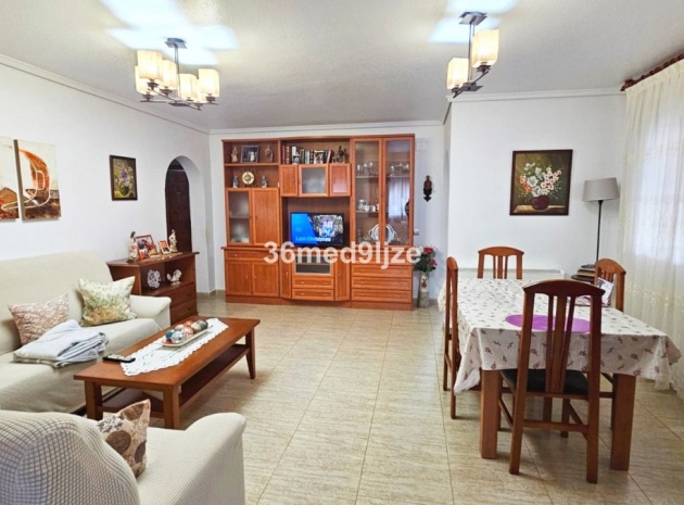 Återförsäljning - Villa - Los Alcazares - Los Alcazares Centro