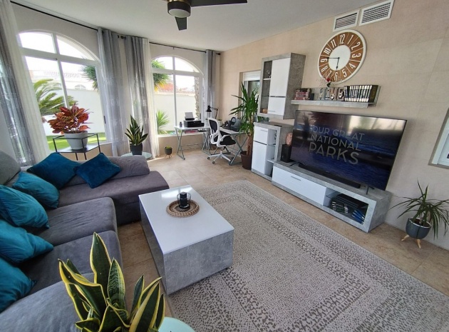 Wiederverkauf - Villa - Torrevieja - Torrevieja Centro