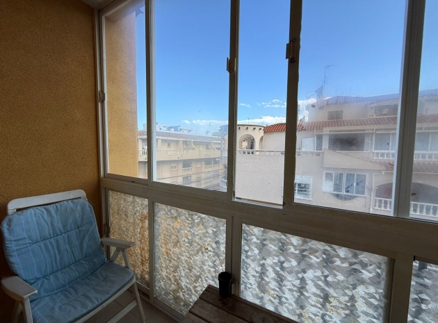 Återförsäljning - Lägenhet - Torrevieja - Torrevieja Centro