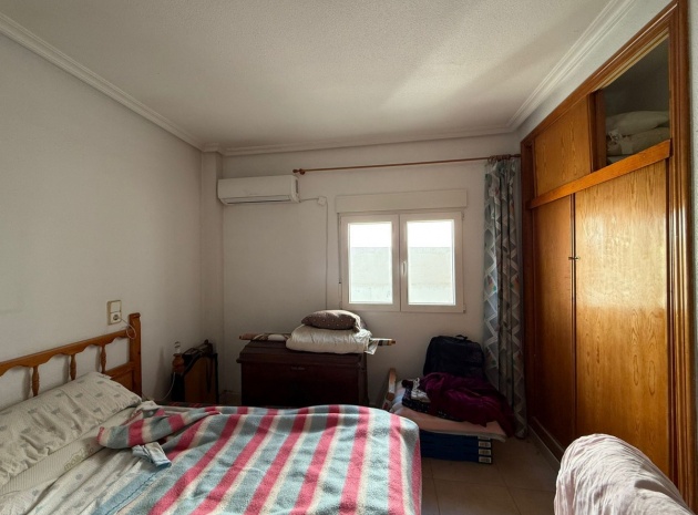 Återförsäljning - Lägenhet - Torrevieja - Torrevieja Centro