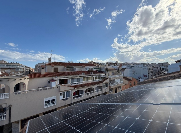 Återförsäljning - Lägenhet - Torrevieja - Torrevieja Centro