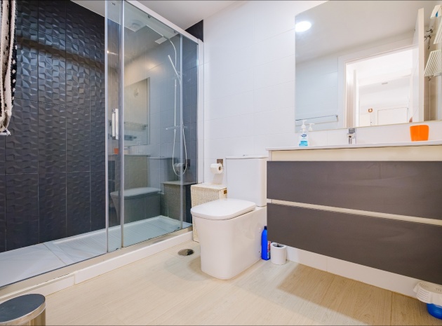 Resale - Apartment - Punta Prima - Res. El Mirador