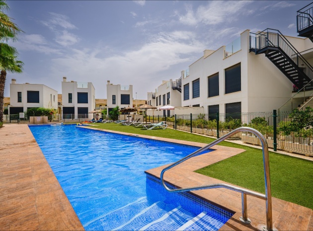 Resale - Apartment - Punta Prima - Res. El Mirador