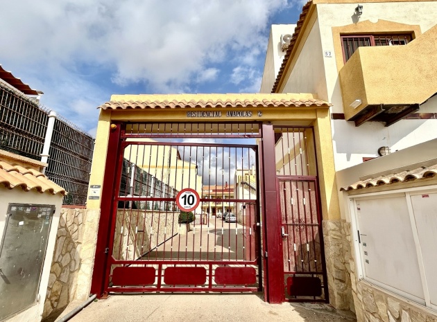 Resale - Apartment - La Zenia - amapolas