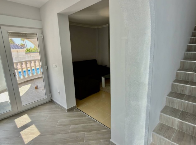 Återförsäljning - Villa - Ciudad Quesada