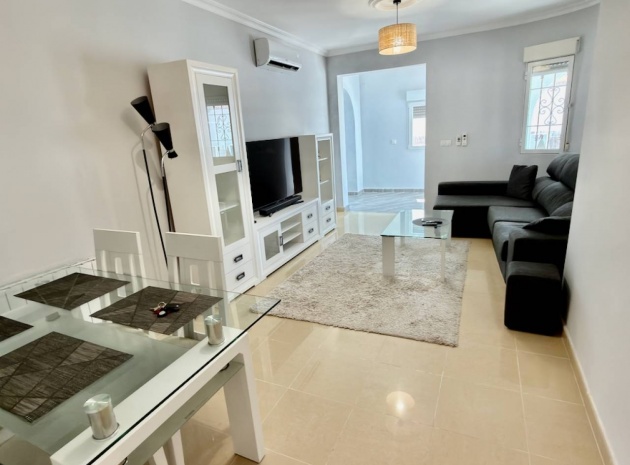 Återförsäljning - Villa - Ciudad Quesada