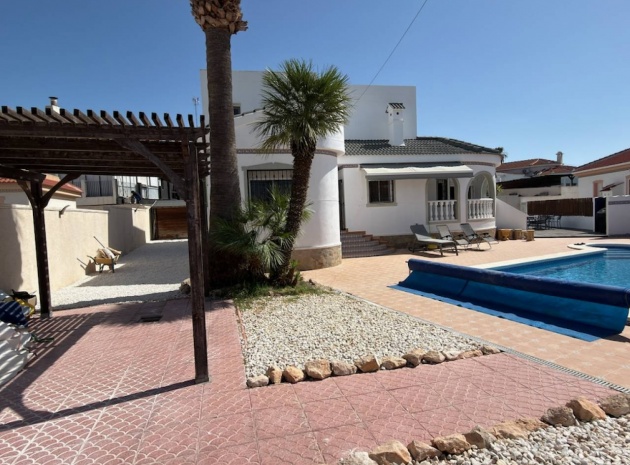 Återförsäljning - Villa - Ciudad Quesada