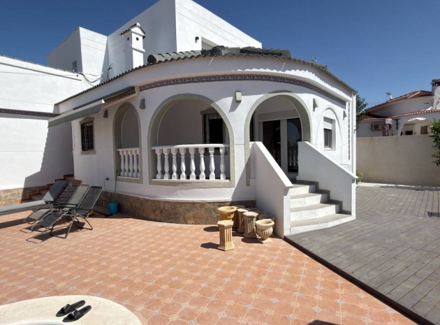 Återförsäljning - Villa - Ciudad Quesada