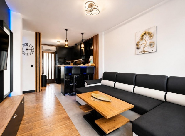 Wiederverkauf - Wohnung - Torrevieja - Aguas Nuevas