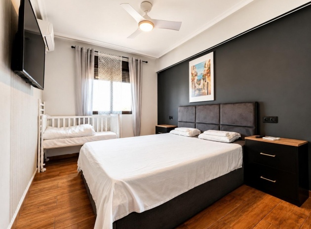 Wiederverkauf - Wohnung - Torrevieja - Aguas Nuevas