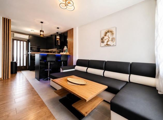 Wiederverkauf - Wohnung - Torrevieja - Aguas Nuevas