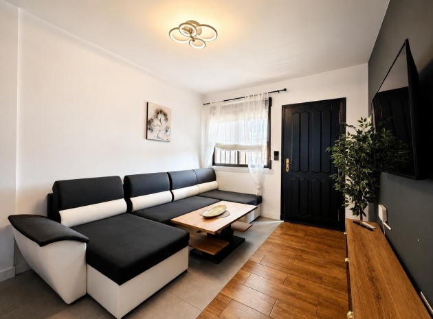 Wiederverkauf - Wohnung - Torrevieja - Aguas Nuevas