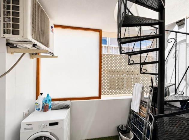 Wiederverkauf - Wohnung - Torrevieja - Aguas Nuevas