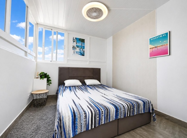Wiederverkauf - Wohnung - Torrevieja - Aguas Nuevas