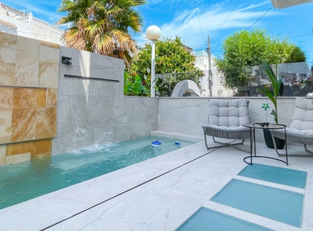 Återförsäljning - Villa - Torrevieja - Torrevieja Centro