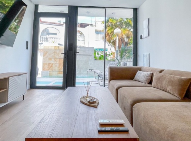Återförsäljning - Villa - Torrevieja - Torrevieja Centro