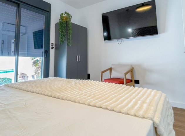 Återförsäljning - Villa - Torrevieja - Torrevieja Centro