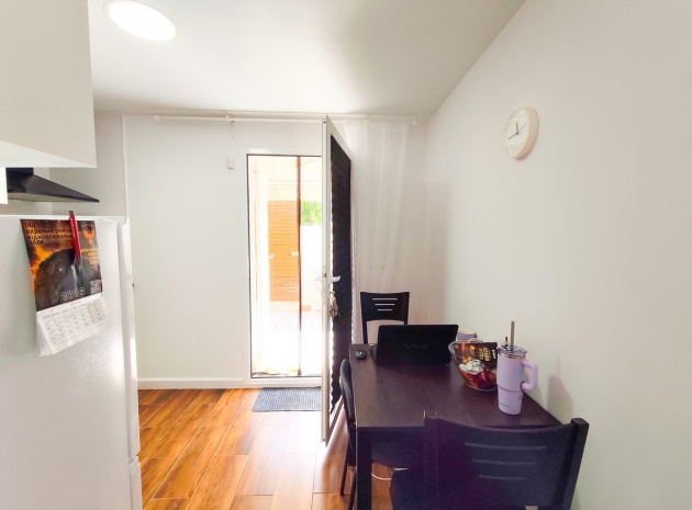 Resale - Townhouse - Torrevieja - Torrevieja Centro
