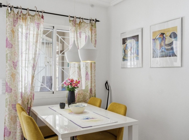 Wiederverkauf - Wohnung - Torrevieja - Torrevieja Centro