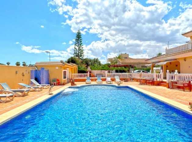 Wiederverkauf - Villa - Torrevieja - Torrevieja Centro