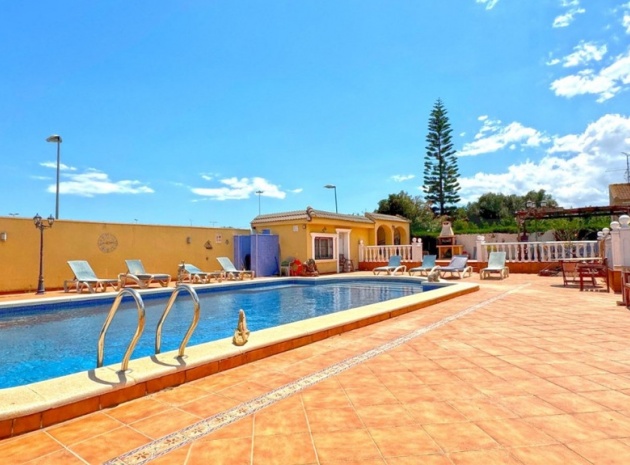 Wiederverkauf - Villa - Torrevieja - Torrevieja Centro